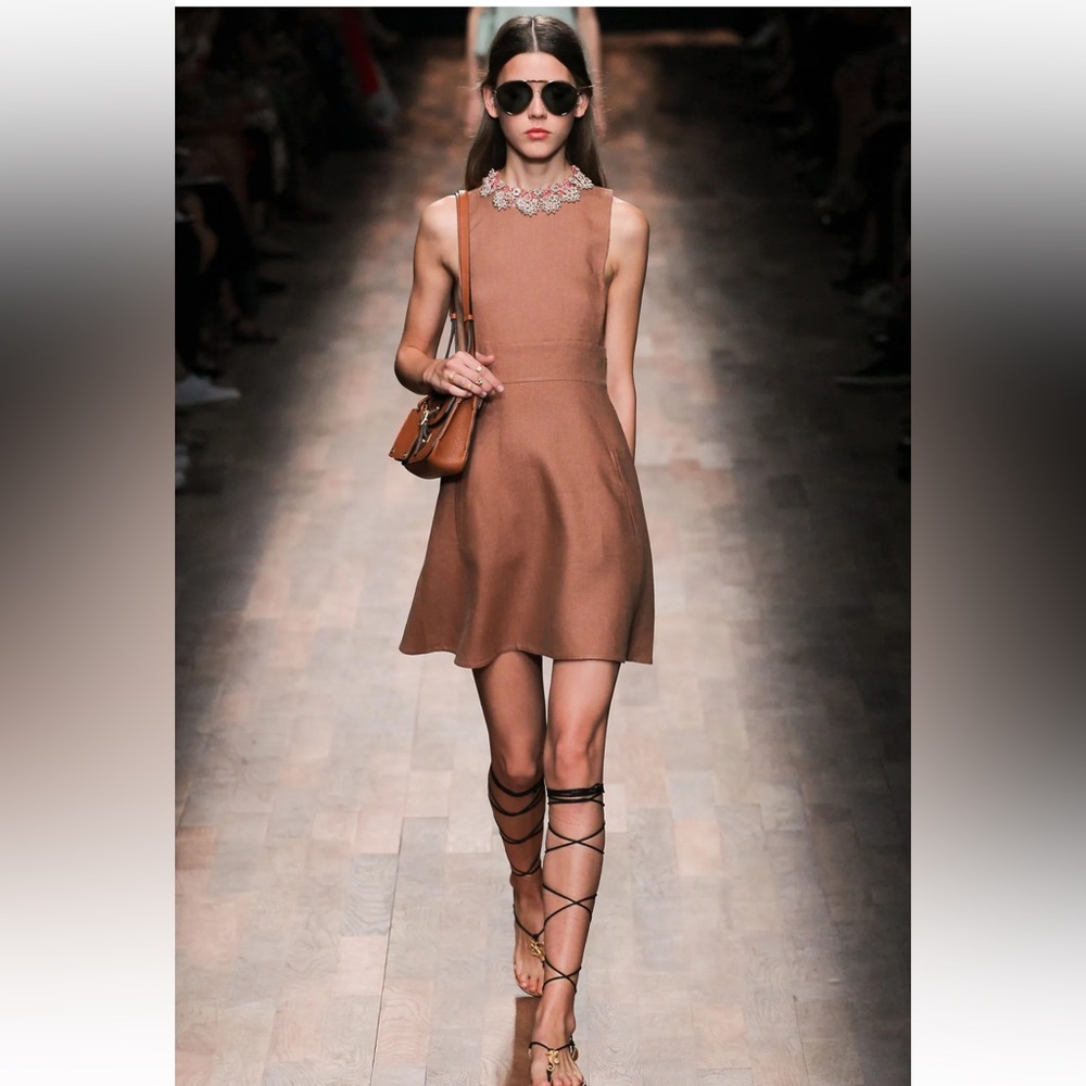 Valentino Embellished Linen Mini Dress - 4